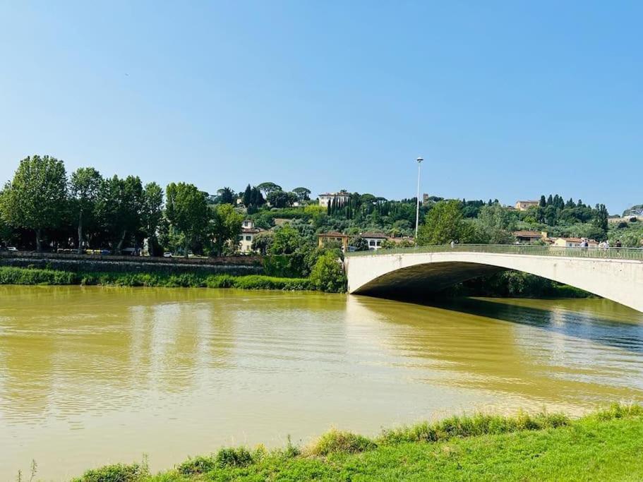 Lungarno House Florence Apartment ภายนอก รูปภาพ